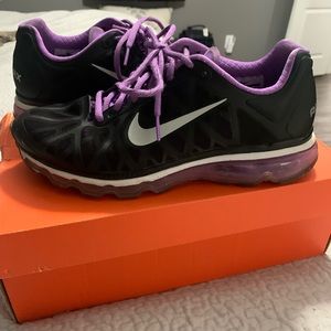 Womens Nike Air Max 2012 Size 9.5
